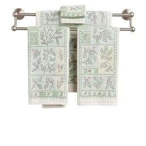 Vtg 1888 Mills Highlands 5 pc Decorative Towel Set Christmas Holly Cotton USA